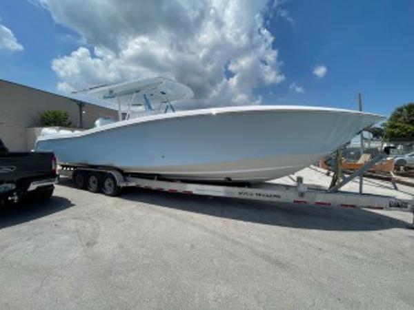 2022 Invincible 39 Open Fisherman