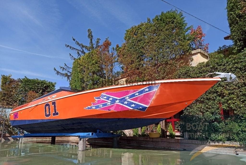 1993 Wellcraft SCARAB 31 VIPER