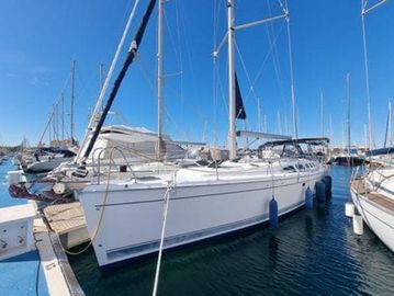 2008 Hunter 49