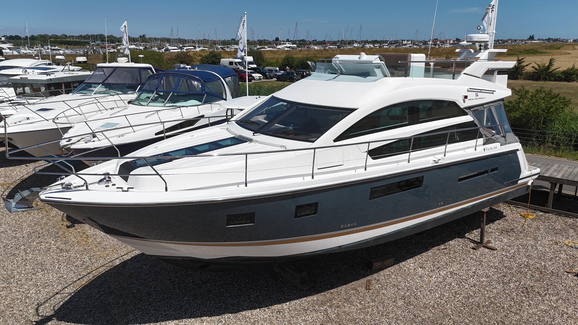 2011 Fairline Squadron 42