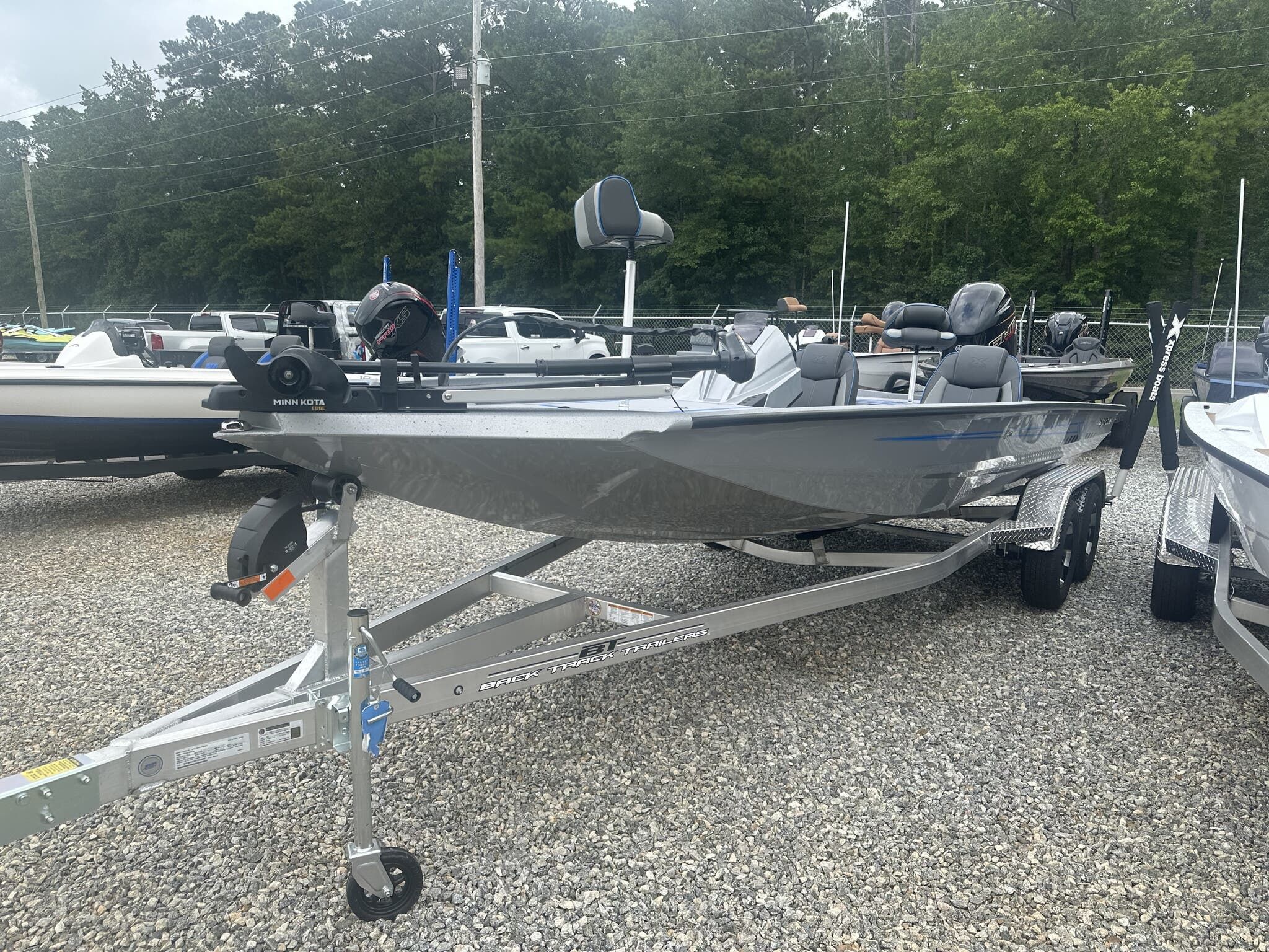 2026 Xpress Hyper-Lift Bass Series H20