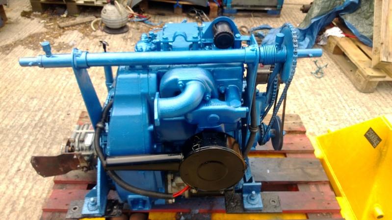Lister TS2 Marine Diesel Engine Breaking For Spares TS2 1991 Lister TS2 Marine Diesel Engine, blue, on wooden pallet, breaking for spares.