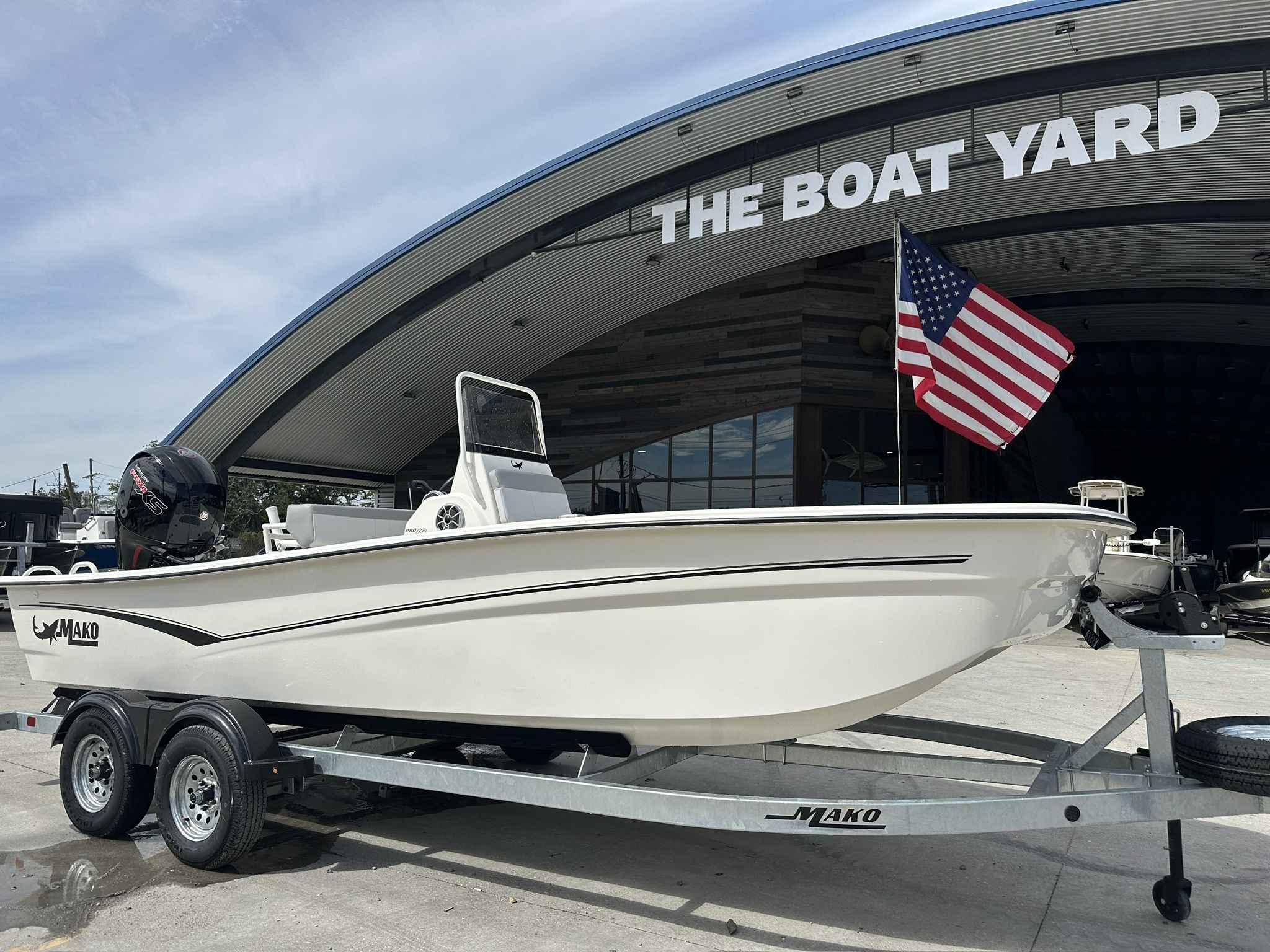 2024 Mako Pro Skiff 19 CC