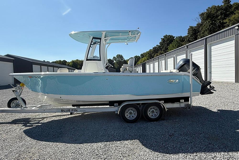 2019 Sea Hunt Ultra 235 SE