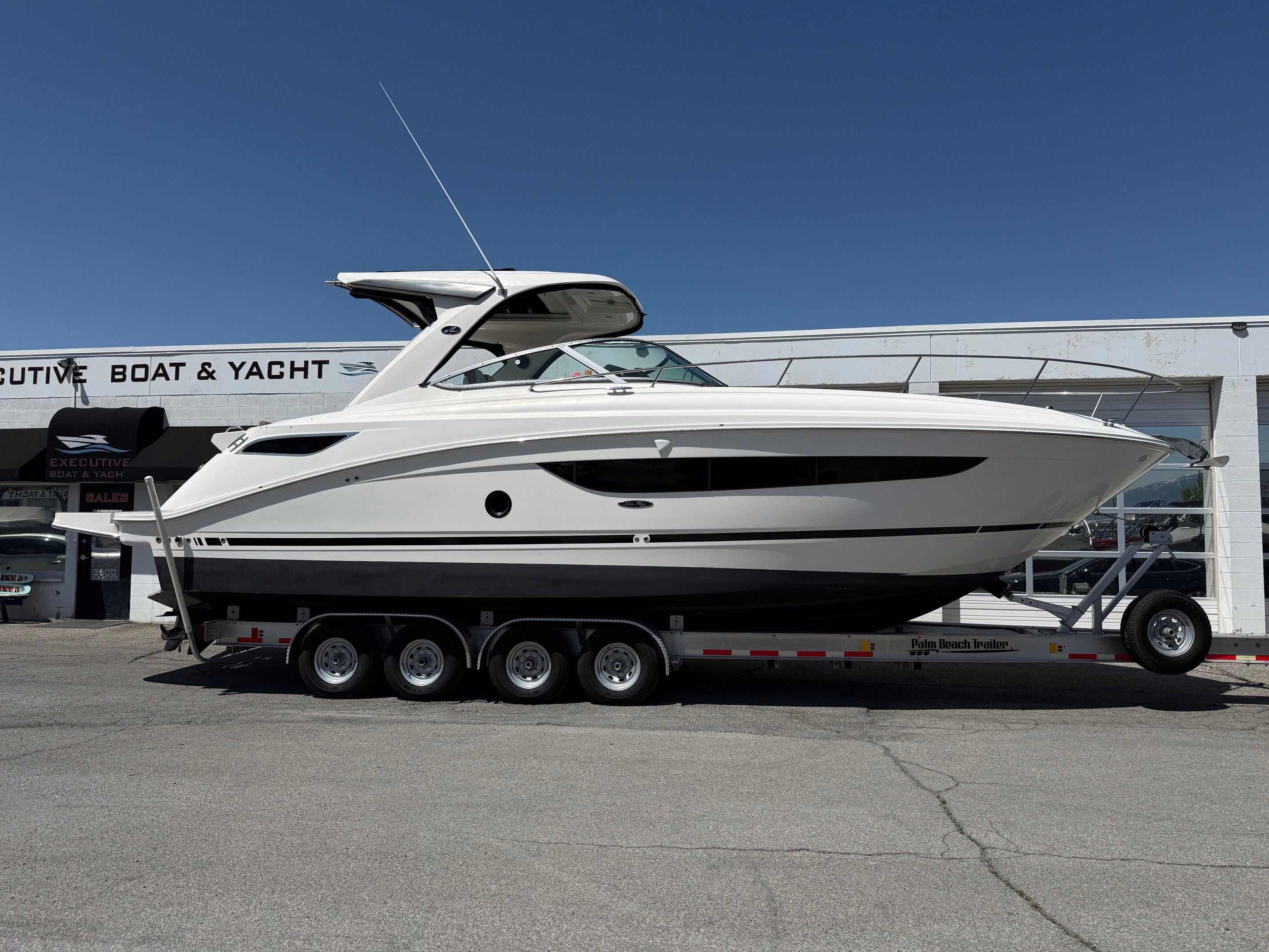 2018 Sea Ray Sundancer 350
