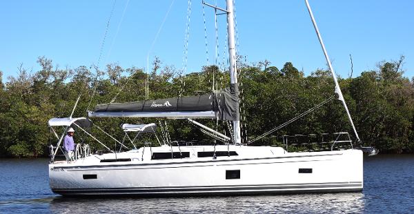 Hanse 388