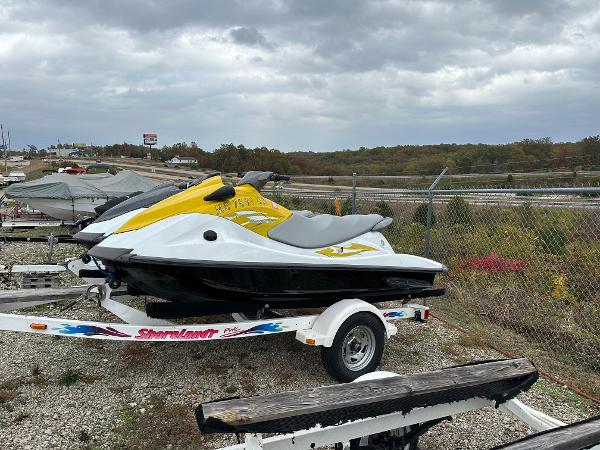 2024 Yamaha WaveRunner EX DELUXE-LIME YELLOW/CYA, Osage Beach