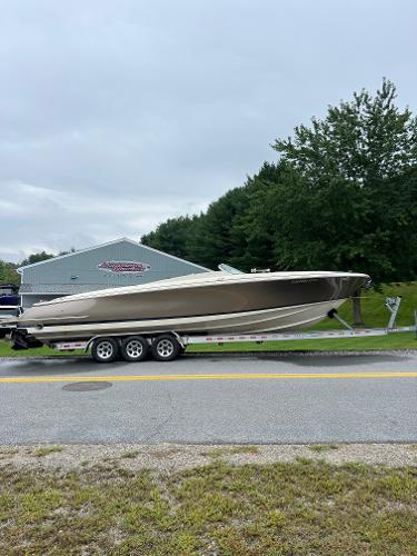 2014 Chris-Craft 32 Launch