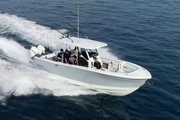 2023 Blackfin 302 CC