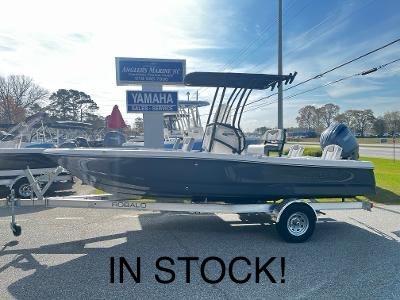 2025 Robalo 206 Cayman