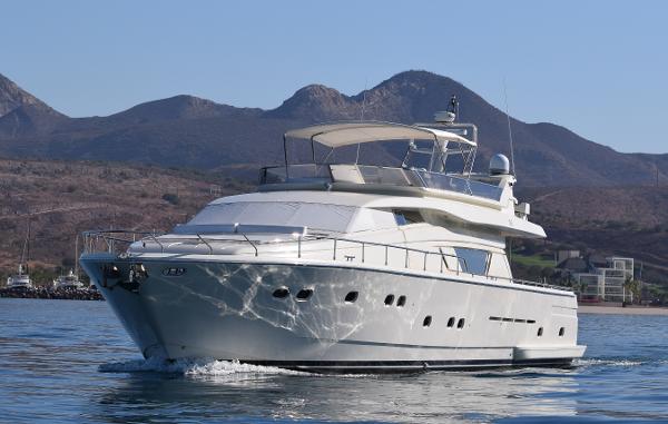 1997 Ferretti Yachts 80