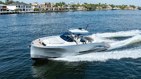 2025 Solaris Power 44 Open