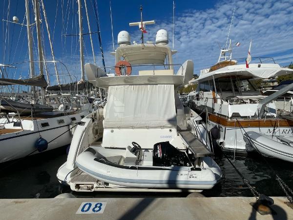 2010 Azimut 58