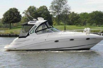 2011 Four Winns V335