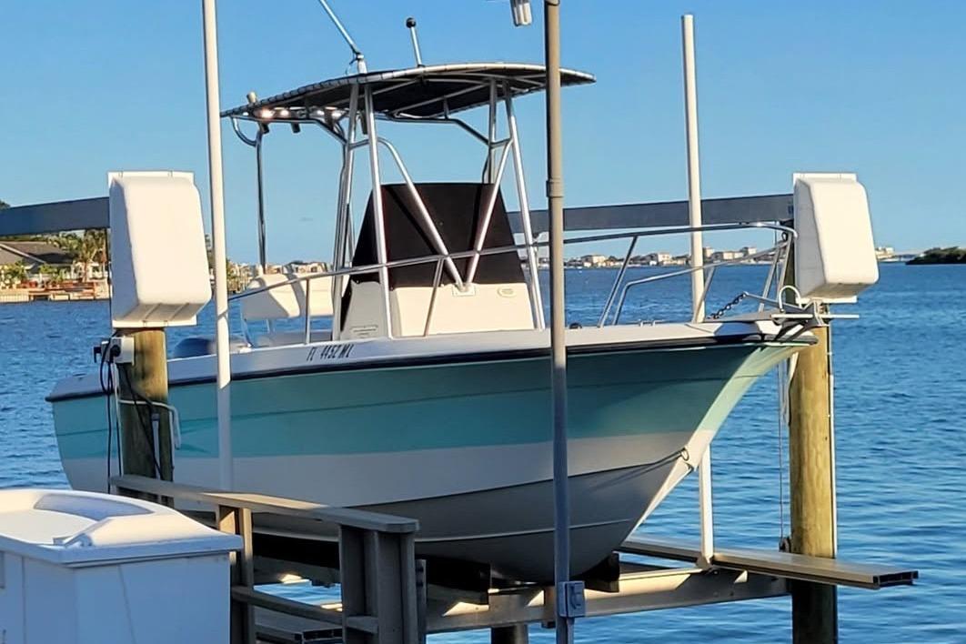 2004 Hydra-Sports 212 CC