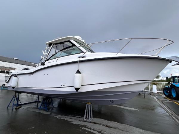 2015 Boston Whaler 285 Conquest