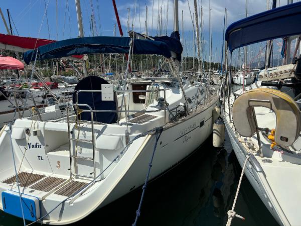 2003 Beneteau Oceanis 423