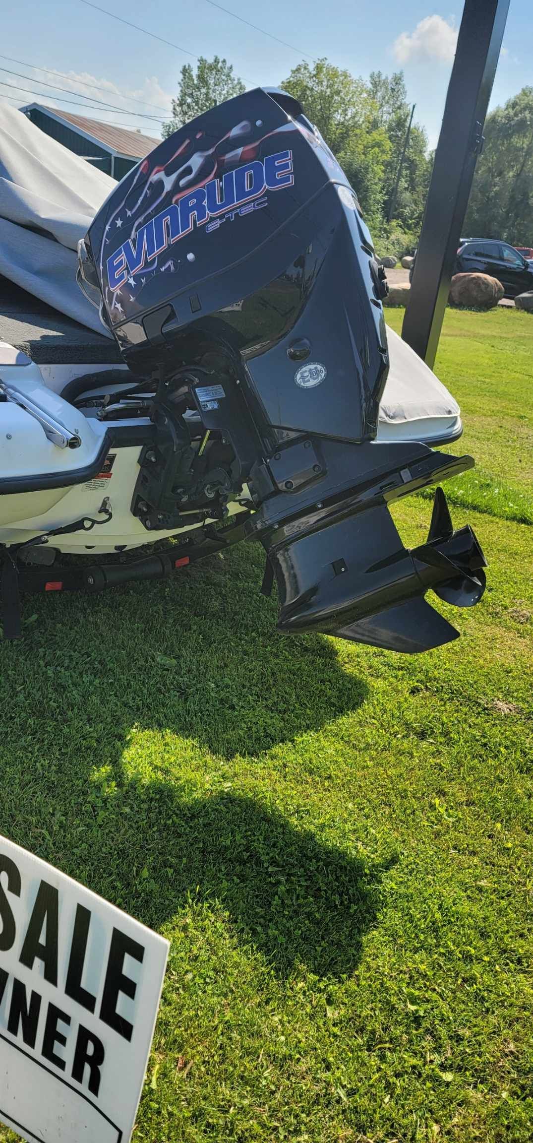 2006 Stratos 486 Ski-N-Fish
