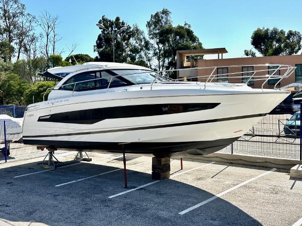 2020 Jeanneau Leader 36