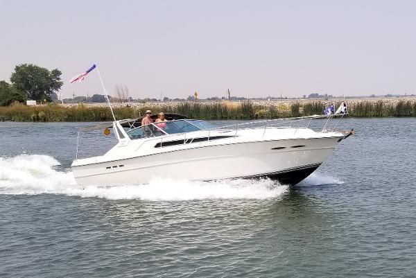 1986 Sea Ray Express 390
