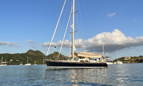 Hylas 54