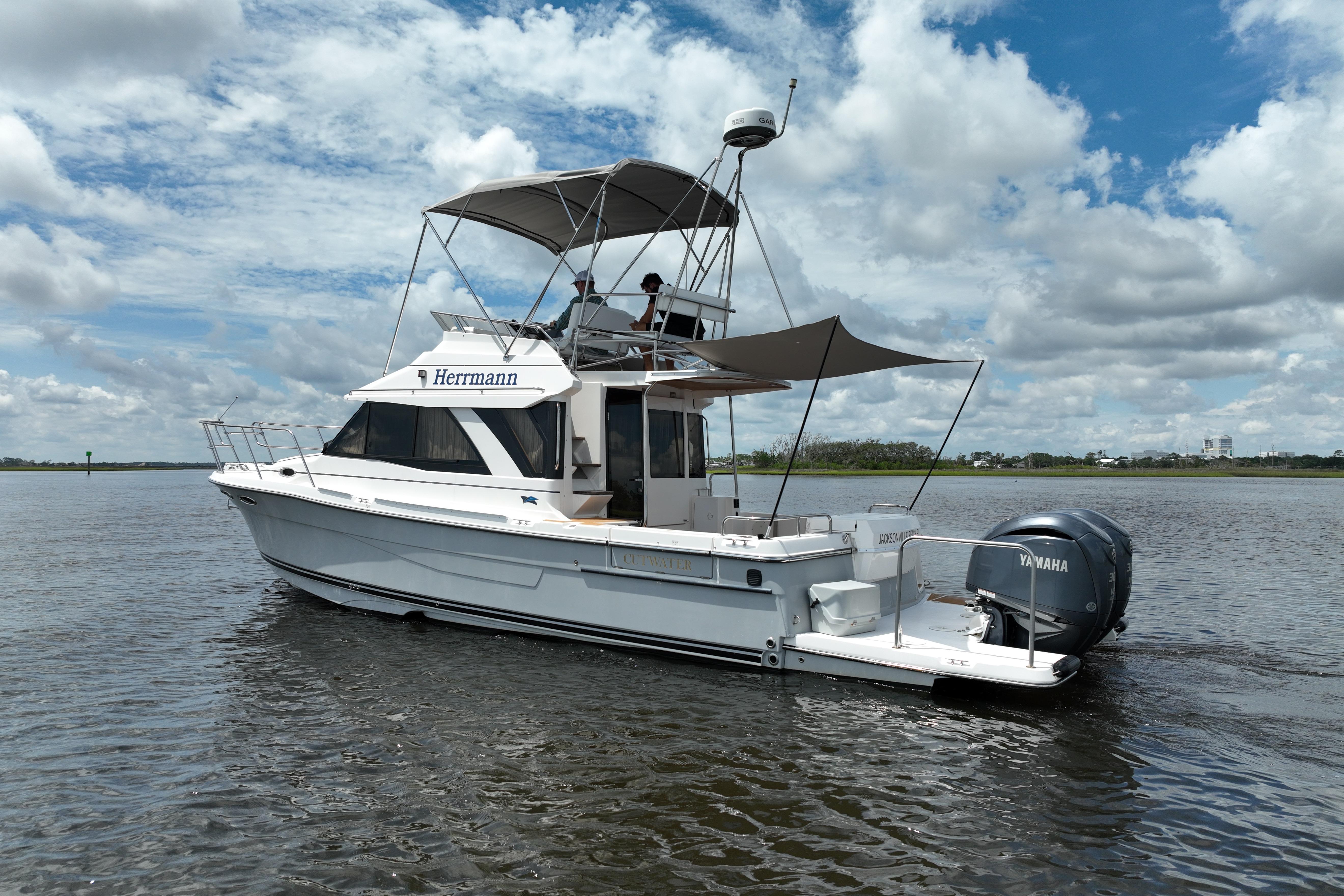2022 Cutwater C-32 CB