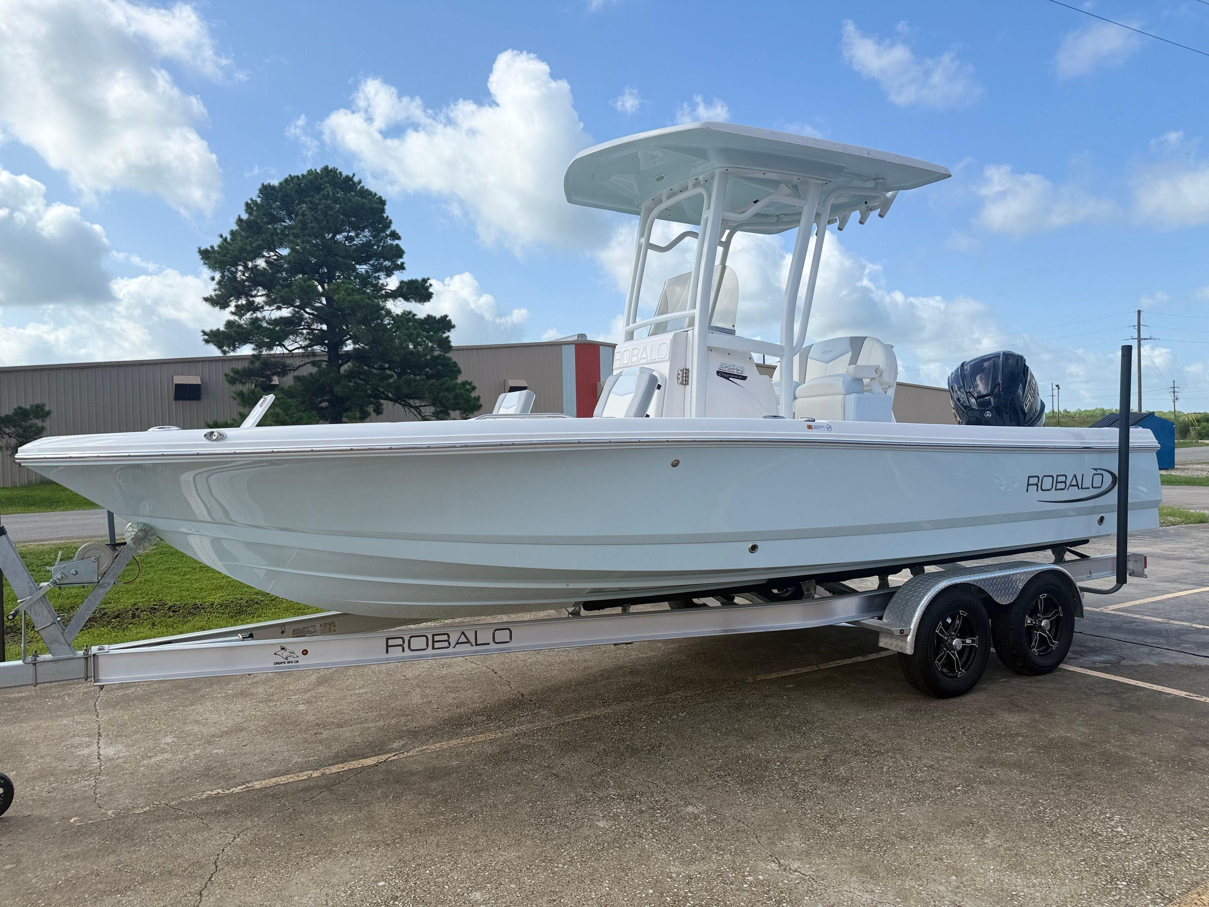 2025 Robalo 226 CAYMAN DLX