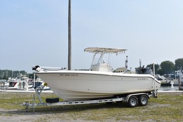 2019 Cobia 237 Center Console