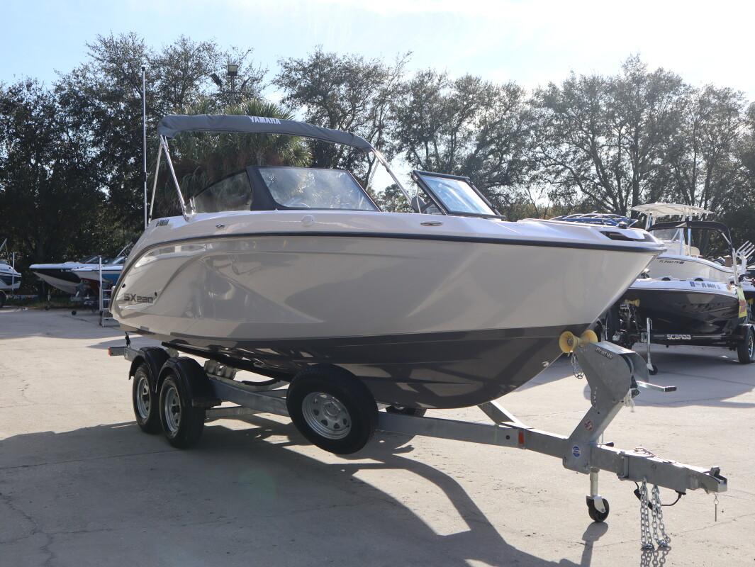 Yamaha Boats SX220