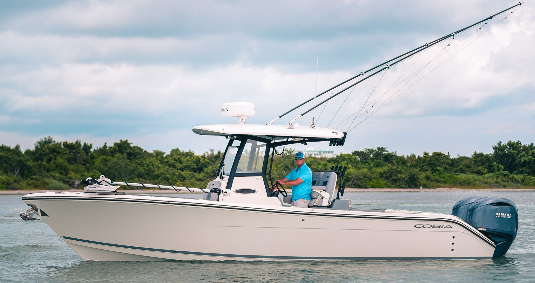 Cobia 285 Open Center Console