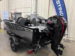 Lowe FM 1775 SC TOURNAMENT SIDE CONSOLE