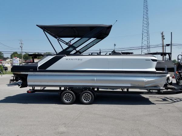 2025 Manitou Cruise