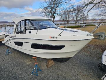 2020 Beneteau Antares 9