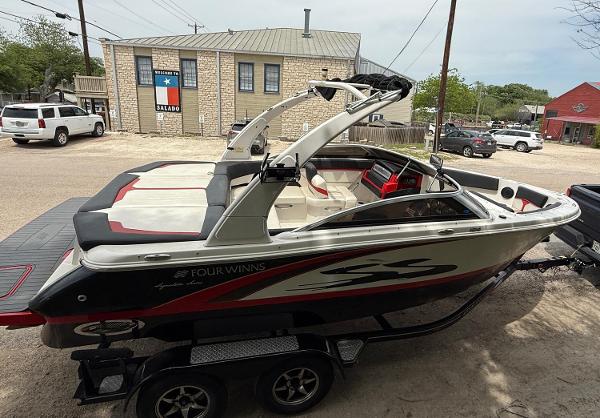 2013 Four Winns H210SS