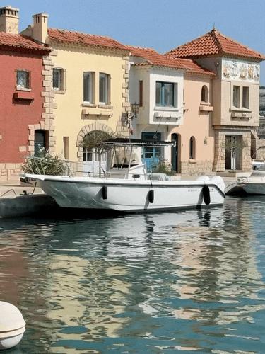 2000 Boston Whaler 26 Outrage