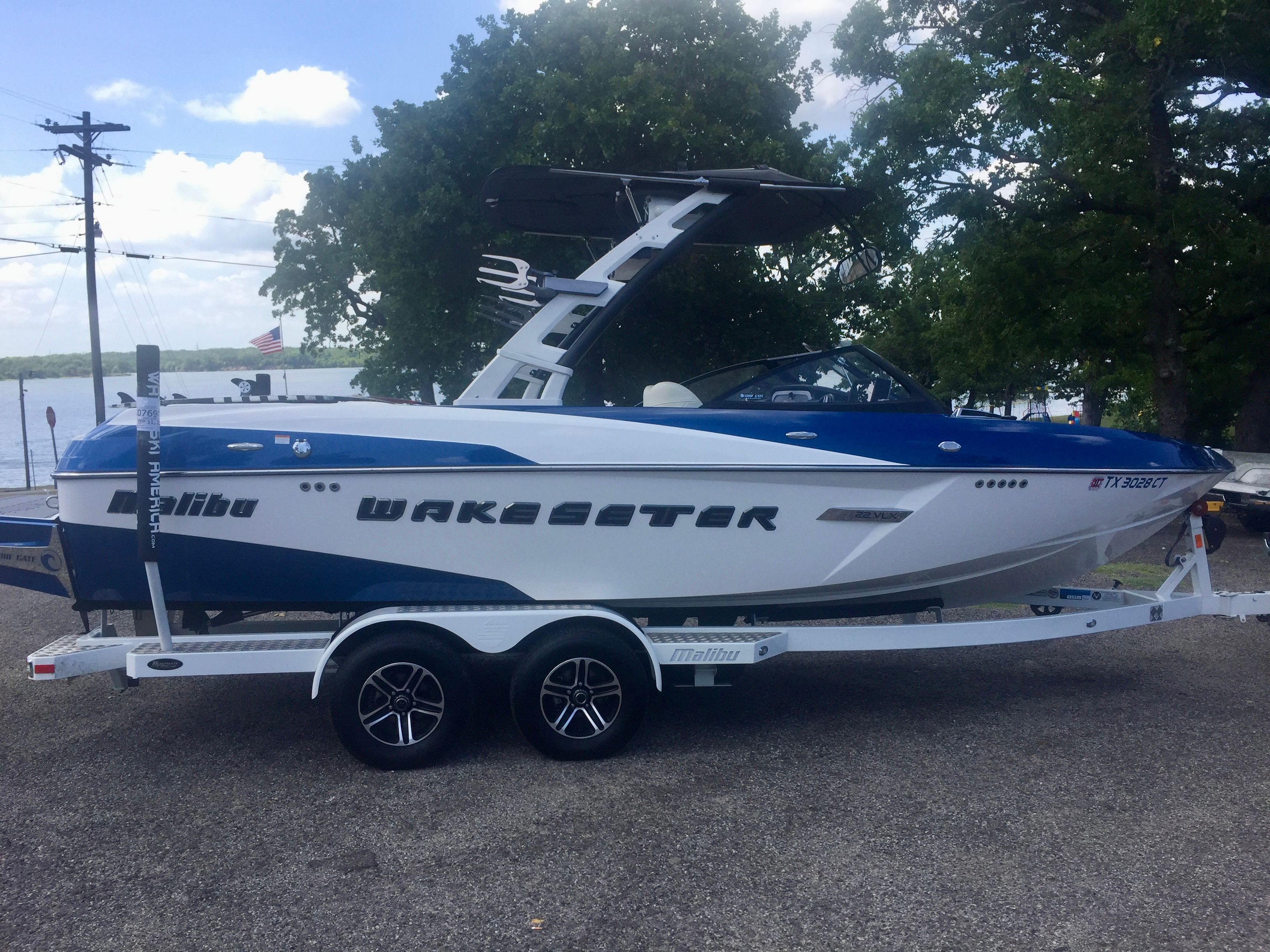 2015 Malibu Wakesetter 22 VLX