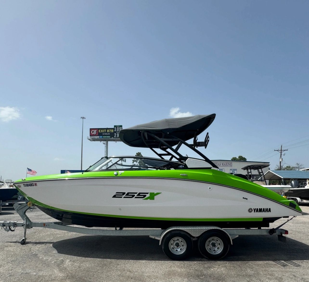 2022 Yamaha Boats 255XE