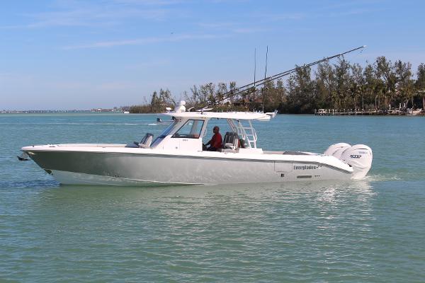 2024 Everglades 395 Center Console