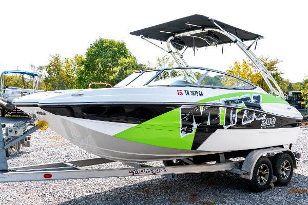 2014 Rinker Captiva 200 MTX