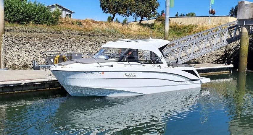 2021 Beneteau Antares 8