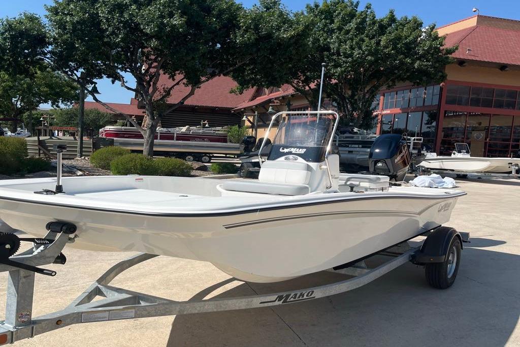 2026 Mako Pro Skiff 15 CC
