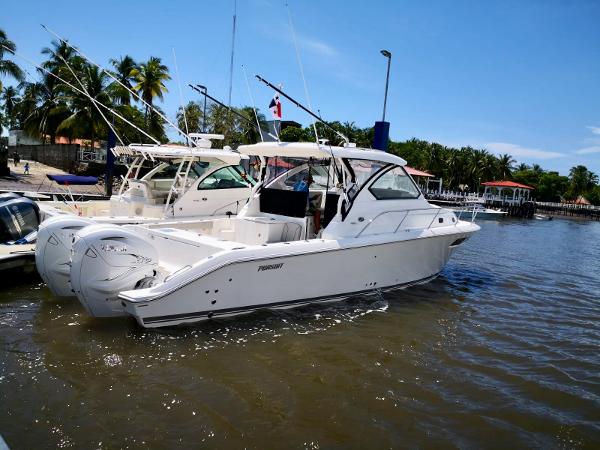 2022 Pursuit OS 355 Offshore
