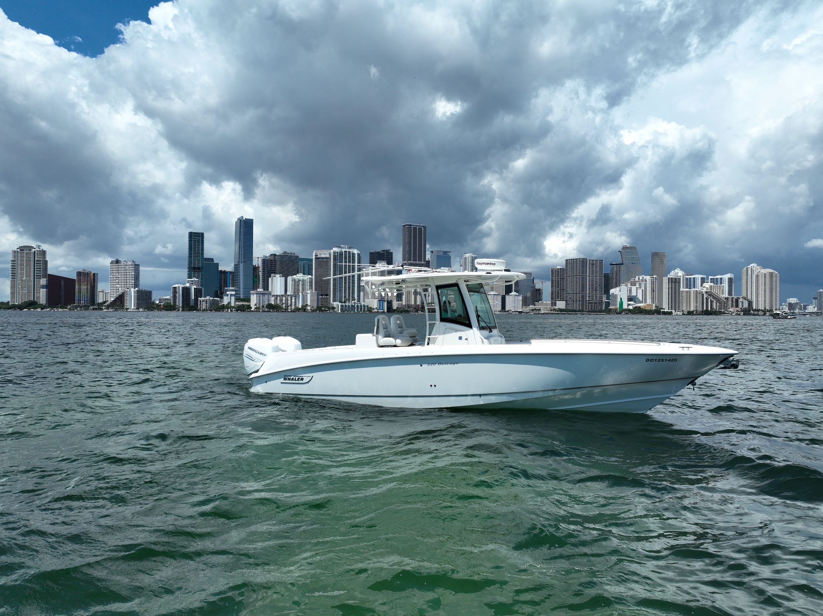 2013 Boston Whaler 320 Outrage