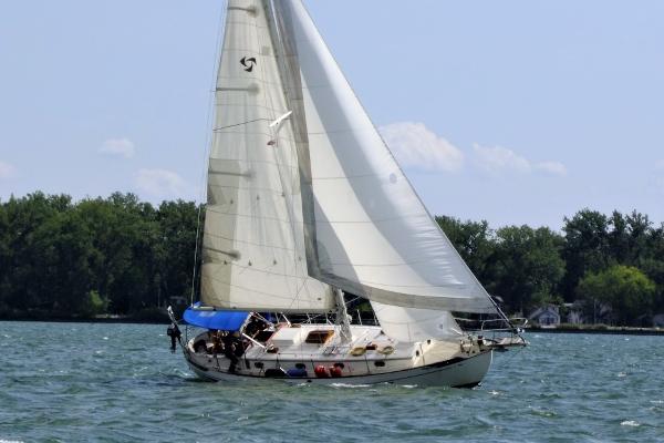 1980 Tayana 37