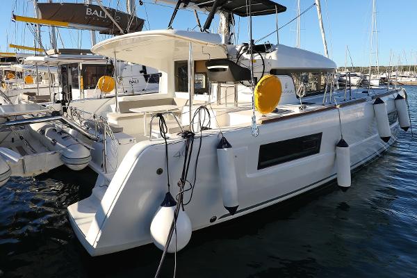 Lagoon 40