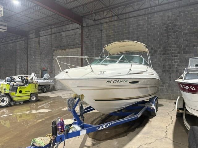 1999 Sea Ray 215 Express Cruiser