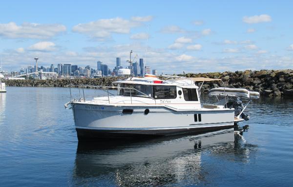 2021 Ranger Tugs R-27 Northwest Edition