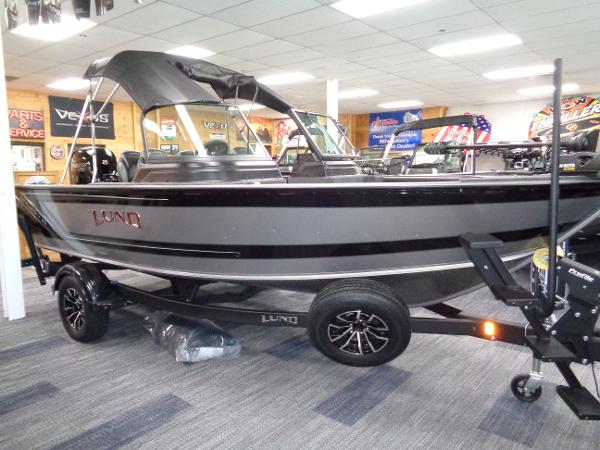 2025 Lund 1875 Impact XS Sport