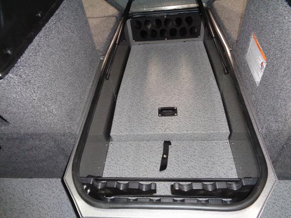 2025 Lund 1875 Impact XS Sport