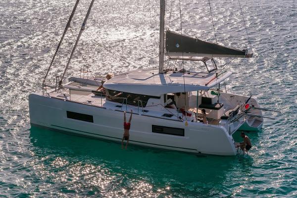 2024 Lagoon 40